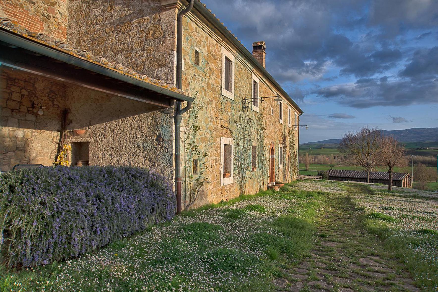 Agriturismo Le Sorbelle D'Orcia Con Piscina Pienza Extérieur photo