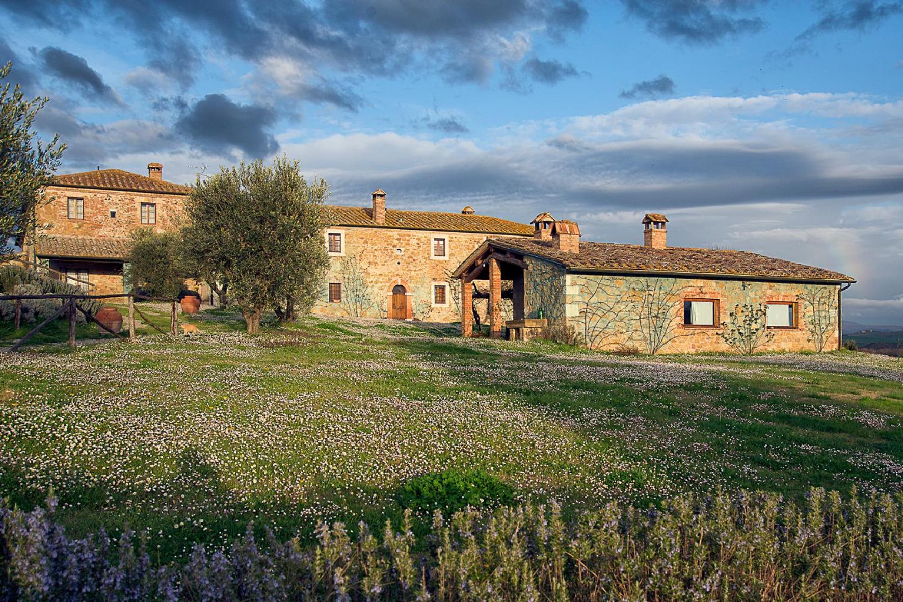 Agriturismo Le Sorbelle D'Orcia Con Piscina Pienza Extérieur photo